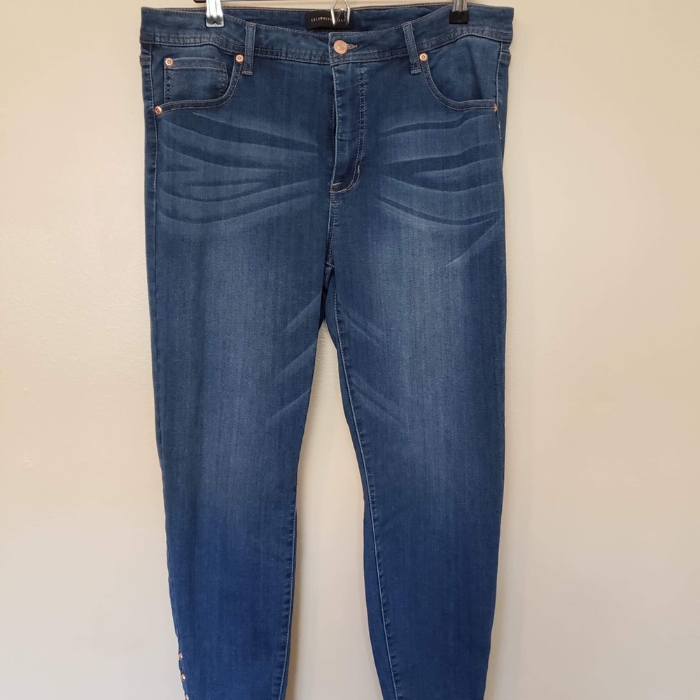 Skinny jeans
